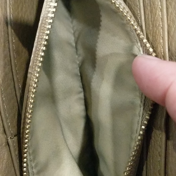 Tory Burch genuine leather full zip wallet - Picture 5 of 9